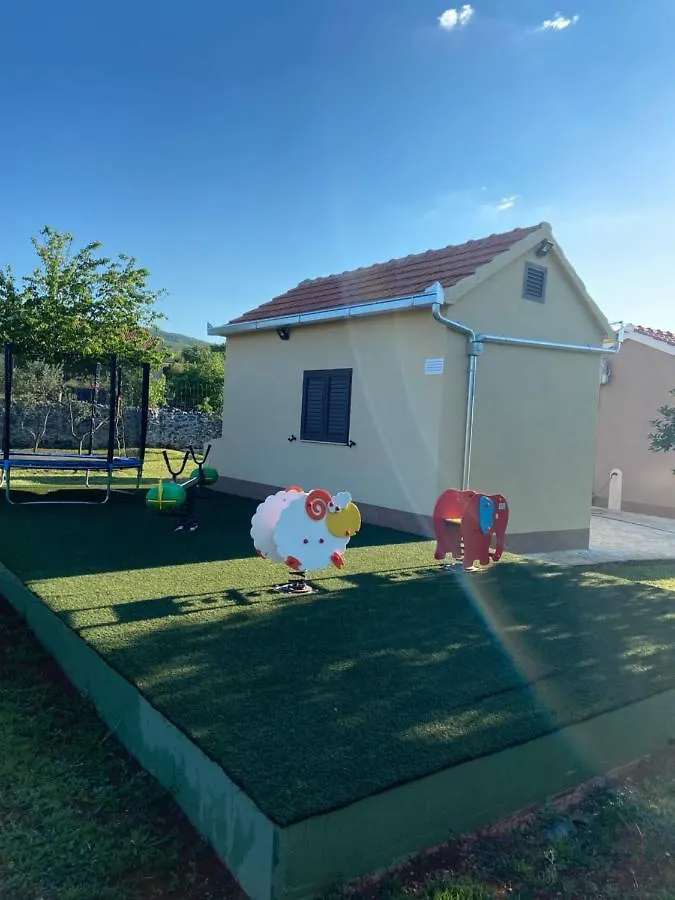 Casa vacanze Vacation House Radosic Radosic